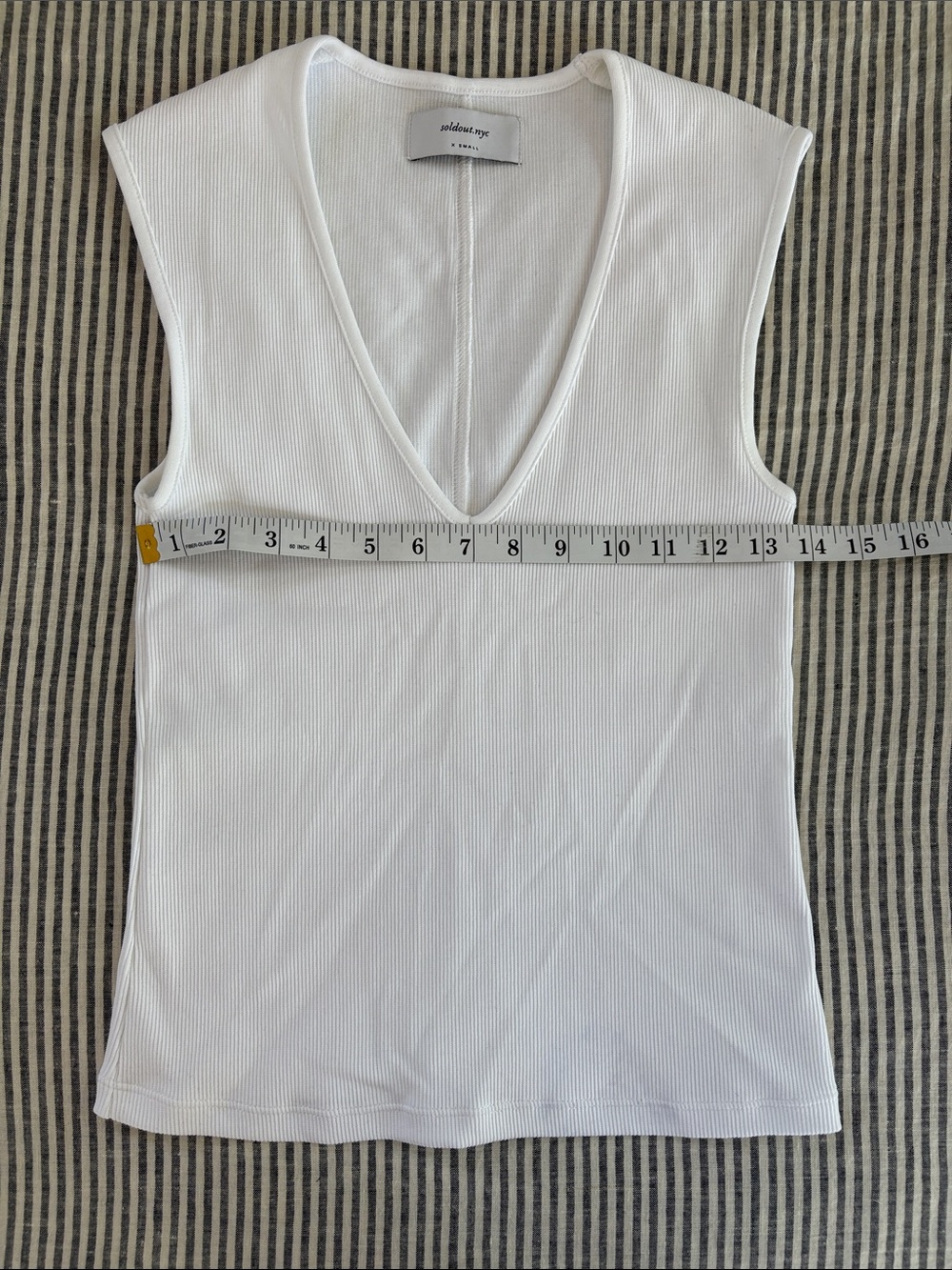 Sold Out NYC tank top - Picture 4 of 6